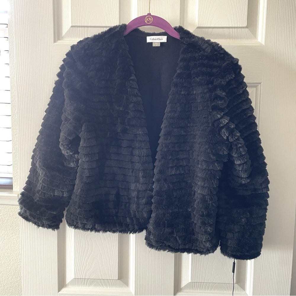 Calvin Klein Faux Fur crop jacket NWOT - Picture 3 of 8
